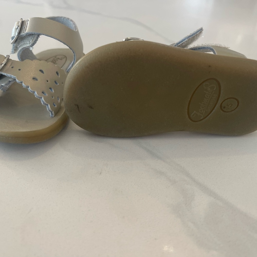 Footmates Sandals size 5 Gold